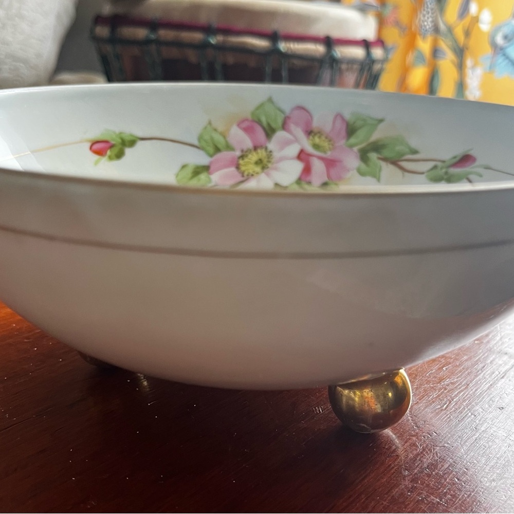 Vintage gold ball-footed bowl            Prussia.  Hand painted